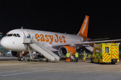 easyjet flight u2238 emergency landing newcastle